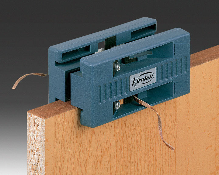 Double edge trimmer AU93