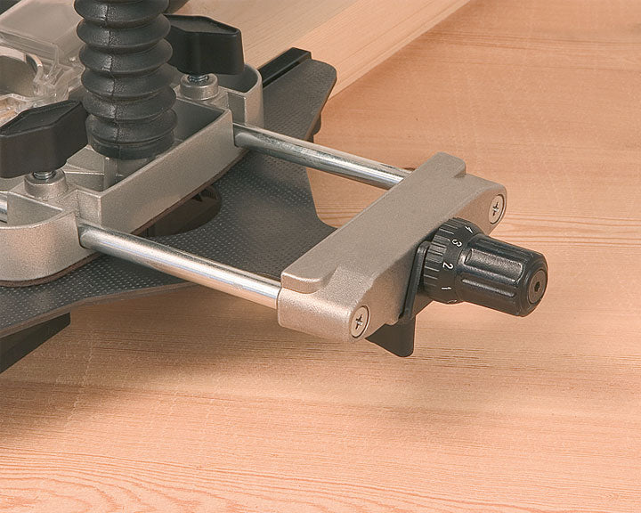Electronic surface router FRE160P
